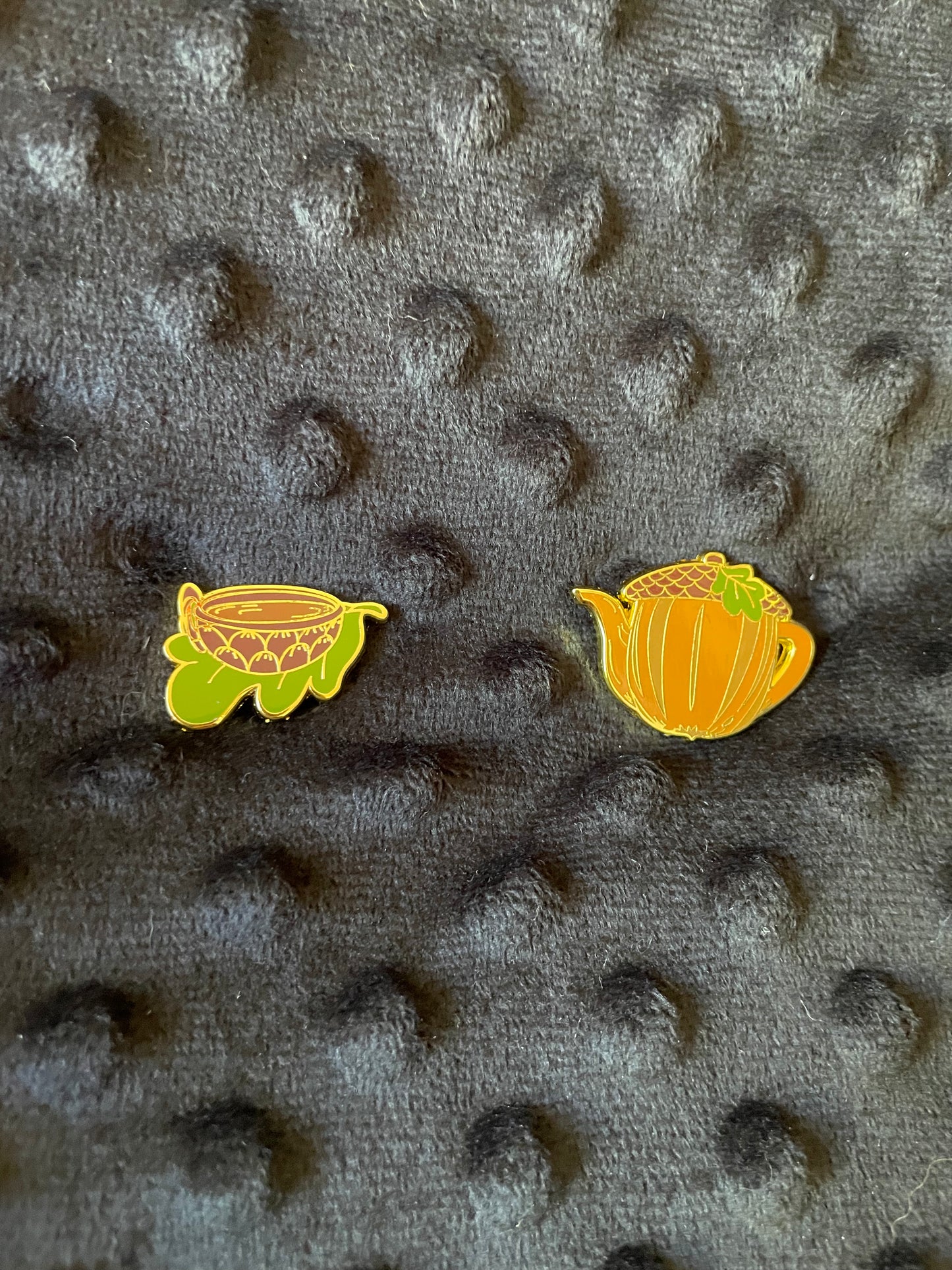 Pin Set - Beatrice Toivo's Teacups